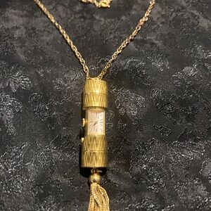 Bricks Sweety Rare 1960s Elegant Gold Plated Pendant Necklace with 30” Chain